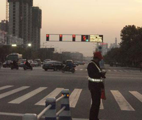 城市道路信號(hào)燈